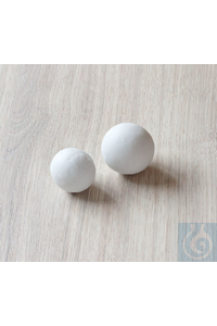 Maalkogels, porselein, Ø 30 mm Maalkogels, porselein, Ø 30 mm  materiaal: porselein